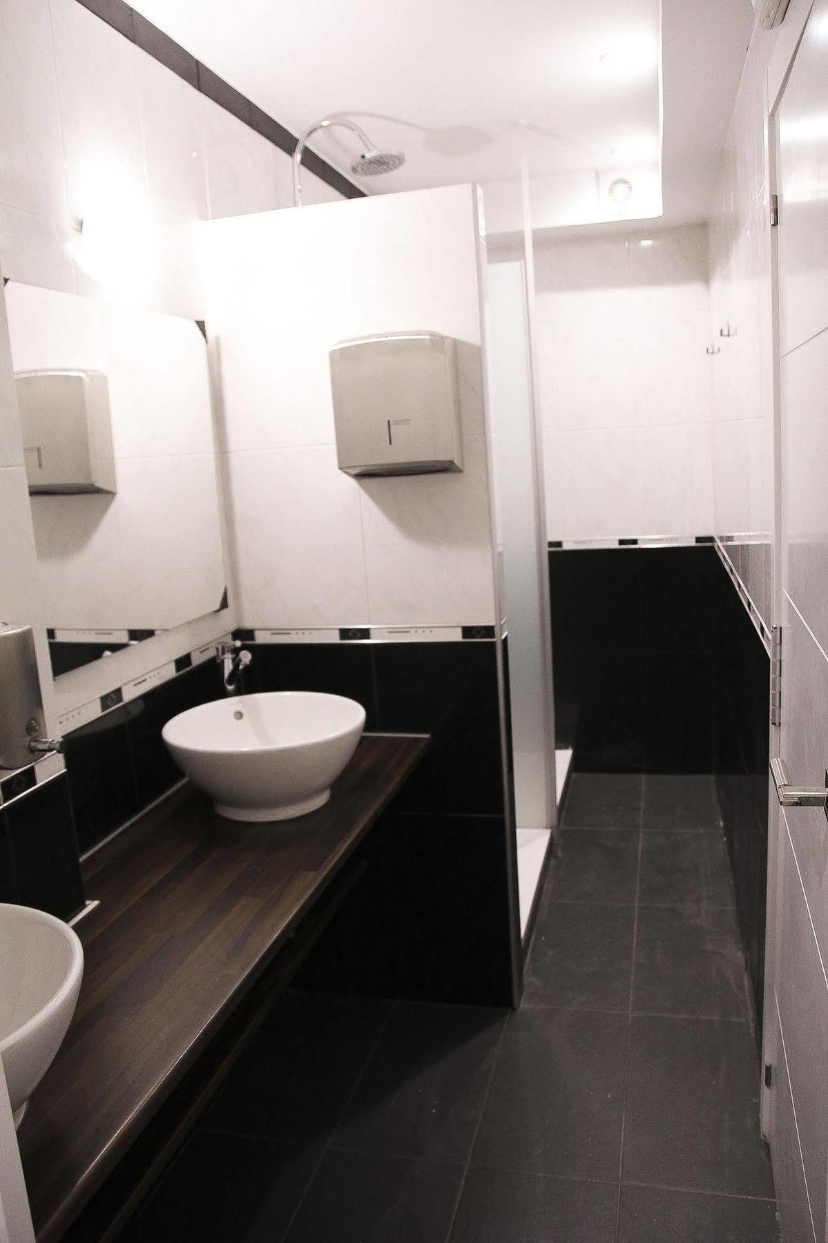 Barcelona & You Hostel Sagrada Familia Εξωτερικό φωτογραφία